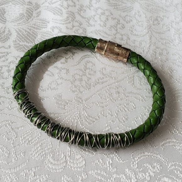 PAIR of Bracelets Hand Made Green Orange Beige Tan Beaded Wire Boho Unique Artsy - Picture 3 of 13